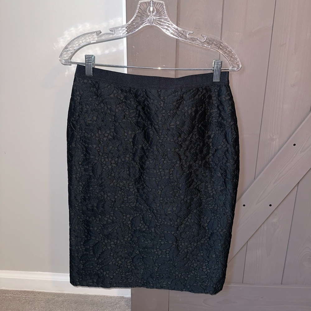 Ann Taylor navy blue lace skirt size 4 brand new